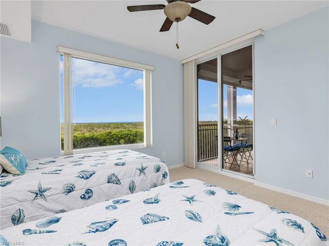 1001 Arbor Lake DR 406, Naples, FL 34110