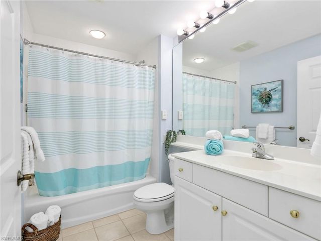 1001 Arbor Lake DR 406, Naples, FL 34110