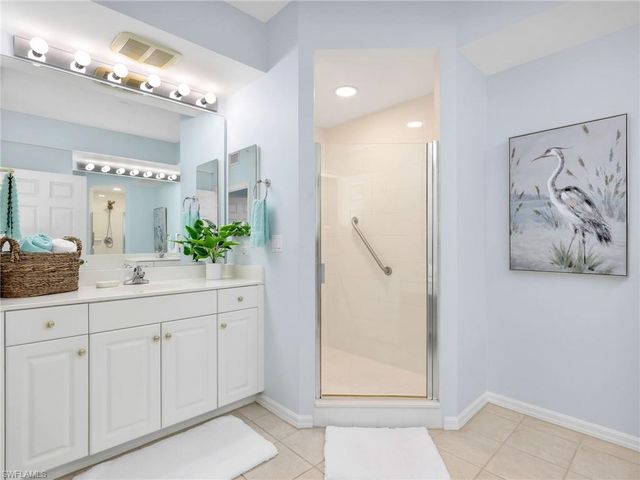 1001 Arbor Lake DR 406, Naples, FL 34110