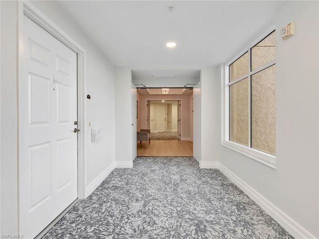 1001 Arbor Lake DR 406, Naples, FL 34110