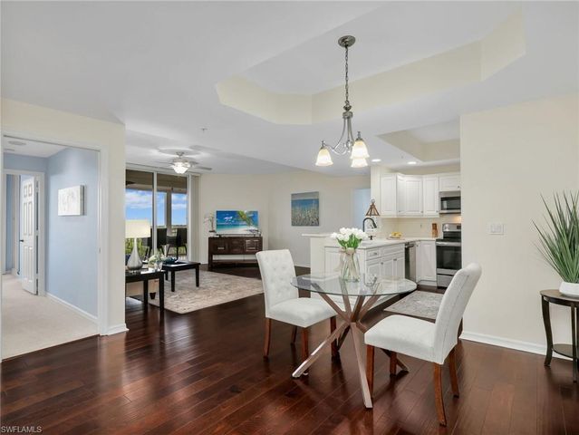 1001 Arbor Lake DR 406, Naples, FL 34110