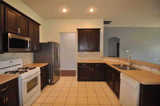 8413 Tribute Lane, Fort Worth, TX 76131