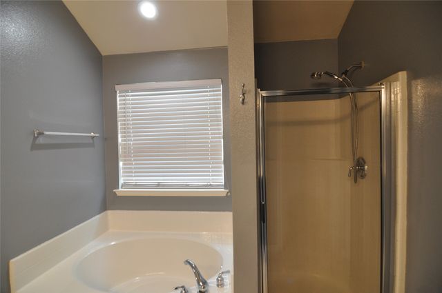 8413 Tribute Lane, Fort Worth, TX 76131
