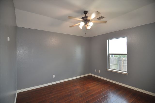 8413 Tribute Lane, Fort Worth, TX 76131
