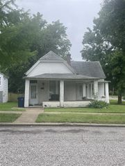 7448 Ethel Avenue, Richmond Heights, MO 63117