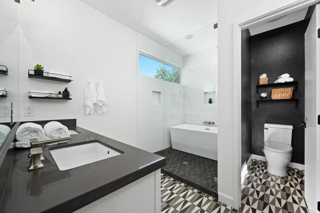 1600 Singleton Ave, Austin, TX 78702