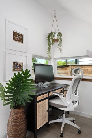 1600 Singleton Ave, Austin, TX 78702