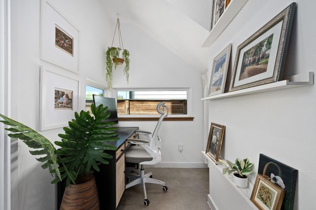 1600 Singleton Ave, Austin, TX 78702