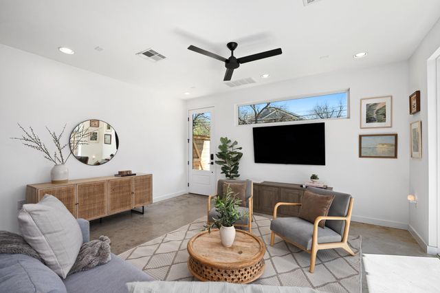 1600 Singleton Ave, Austin, TX 78702