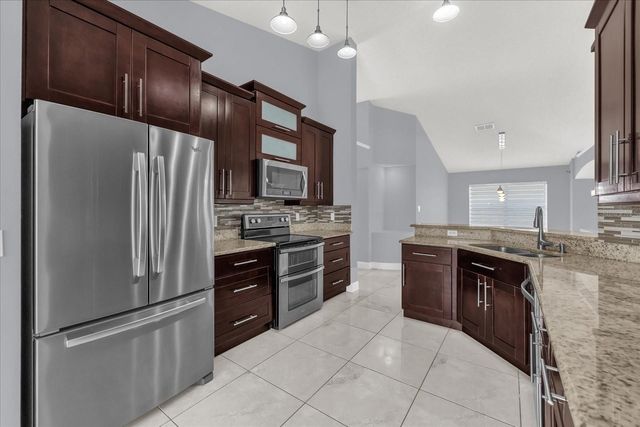 7936 OAKSTONE COURT, Orlando, FL 32822