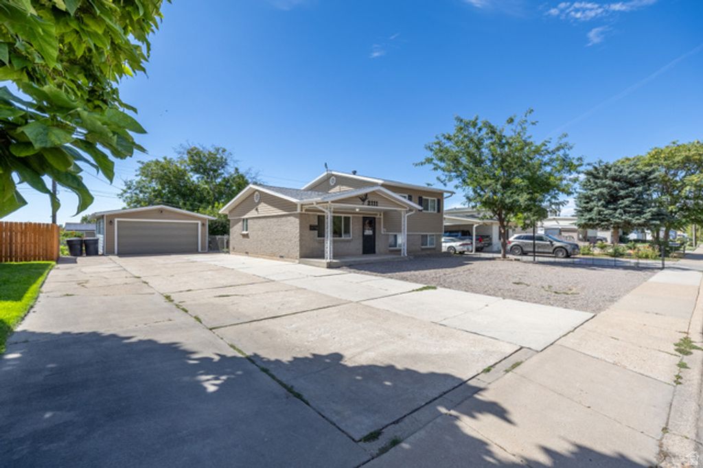 2111 N 450 W, Sunset, UT 84015 — photo 2
