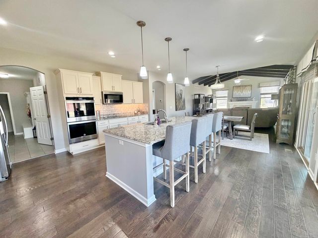 49127 Diane Ct Court, Macomb Twp, MI 48042