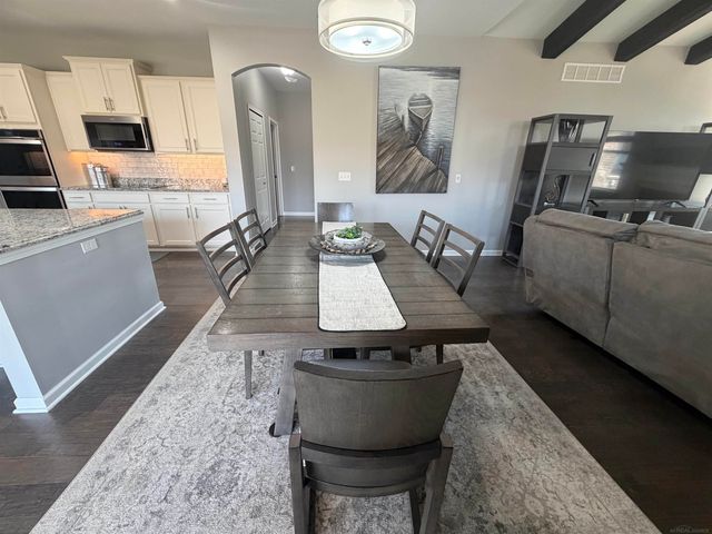 49127 Diane Ct Court, Macomb Twp, MI 48042