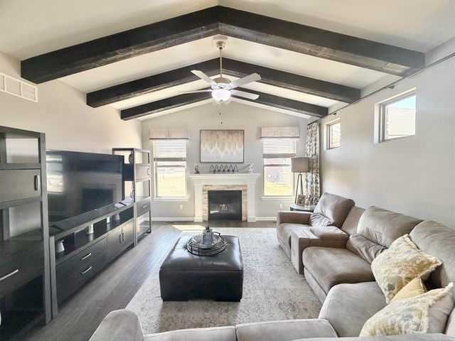 49127 Diane Ct Court, Macomb Twp, MI 48042