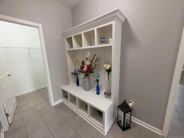 49127 Diane Ct Court, Macomb Twp, MI 48042