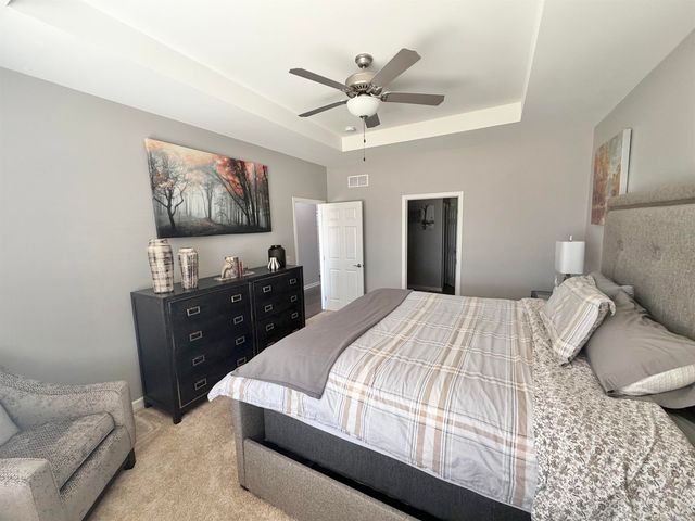 49127 Diane Ct Court, Macomb Twp, MI 48042