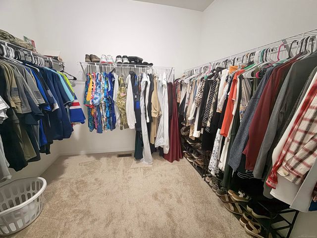 49127 Diane Ct Court, Macomb Twp, MI 48042