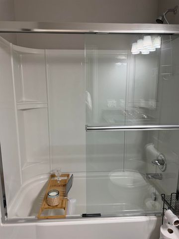 49127 Diane Ct Court, Macomb Twp, MI 48042