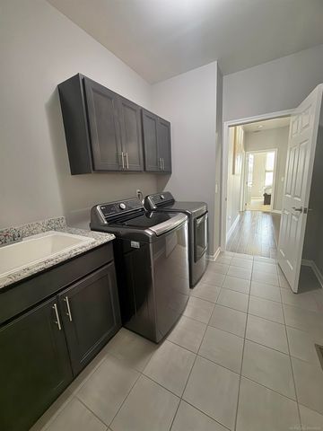 49127 Diane Ct Court, Macomb Twp, MI 48042