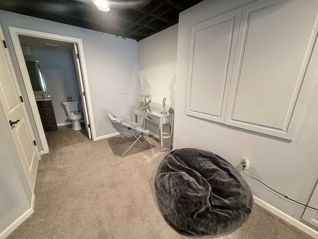 49127 Diane Ct Court, Macomb Twp, MI 48042