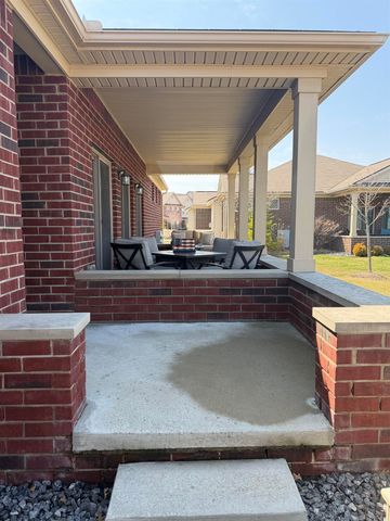 49127 Diane Ct Court, Macomb Twp, MI 48042