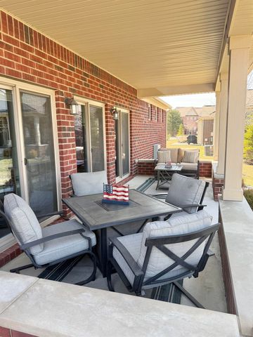 49127 Diane Ct Court, Macomb Twp, MI 48042