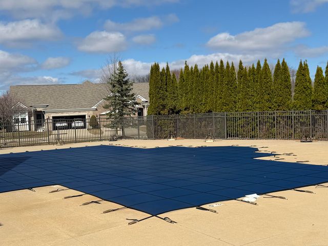 49127 Diane Ct Court, Macomb Twp, MI 48042