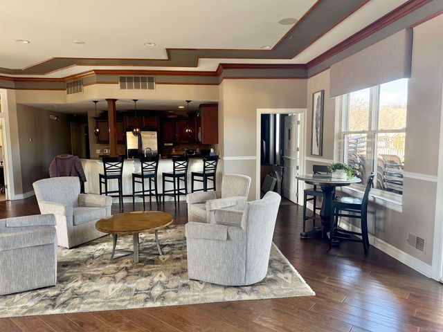 49127 Diane Ct Court, Macomb Twp, MI 48042