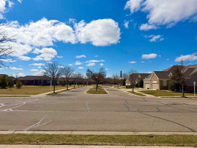 49127 Diane Ct Court, Macomb Twp, MI 48042