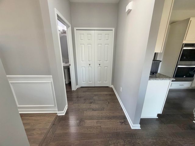 49127 Diane Ct Court, Macomb Twp, MI 48042