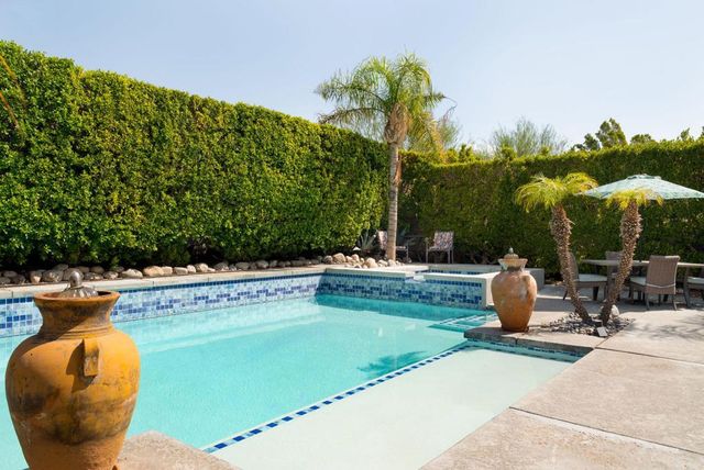 1598 Amelia Way, Palm Springs, CA 92262