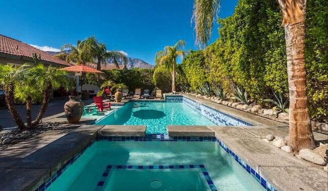 1598 Amelia Way, Palm Springs, CA 92262