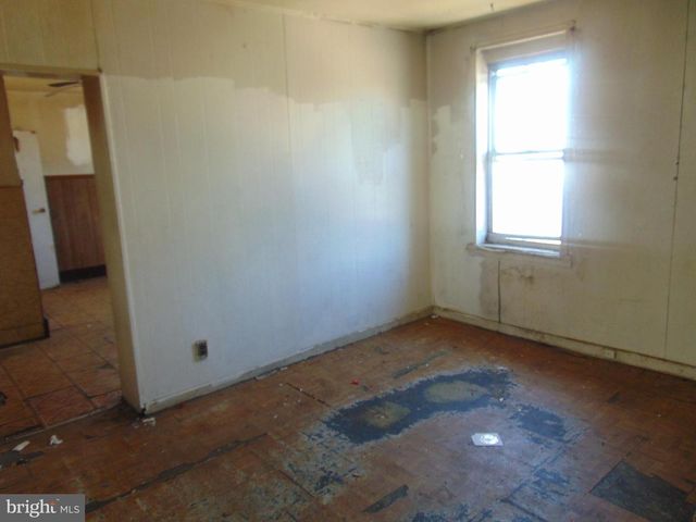 1125 S 8TH ST, Camden, NJ 08103