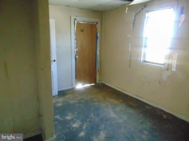 1125 S 8TH ST, Camden, NJ 08103
