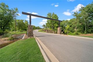 2508 NE Waterfall Avenue, Bentonville, AR 72713