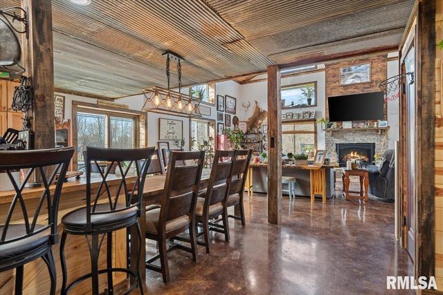 518 S ANDERSON Street, Taylorville, IL 62568