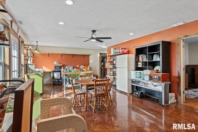 518 S ANDERSON Street, Taylorville, IL 62568