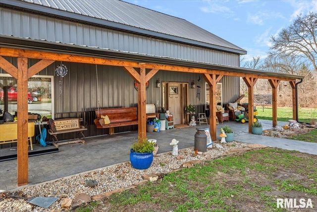 518 S ANDERSON Street, Taylorville, IL 62568