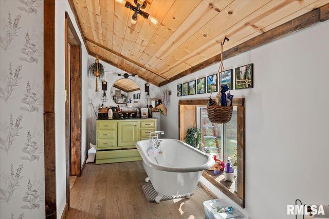 518 S ANDERSON Street, Taylorville, IL 62568