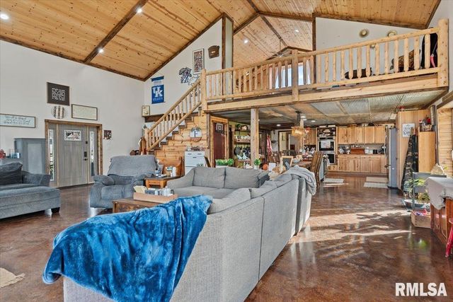 518 S ANDERSON Street, Taylorville, IL 62568