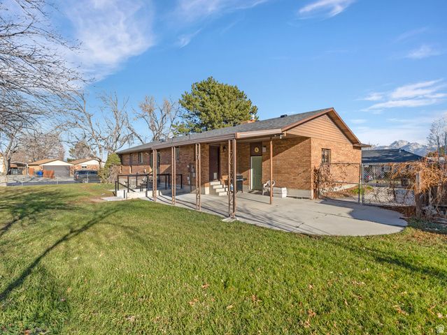 7458 S BROMLEY RD, West Jordan, UT 84084