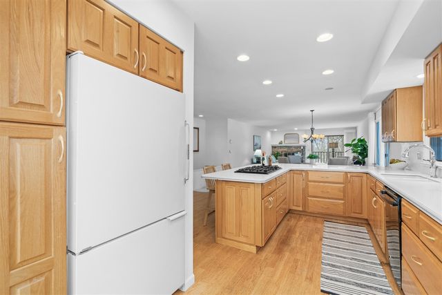 6134 Parview Drive, Grand Rapids, MI 49546