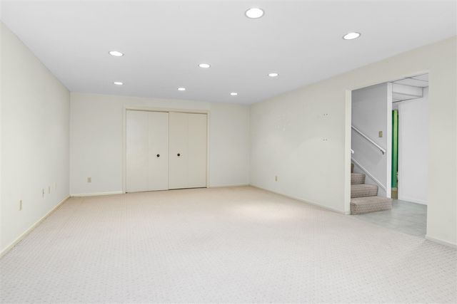 6134 Parview Drive, Grand Rapids, MI 49546