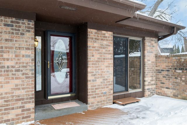 6134 Parview Drive, Grand Rapids, MI 49546