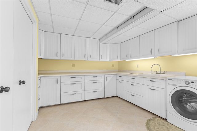 6134 Parview Drive, Grand Rapids, MI 49546