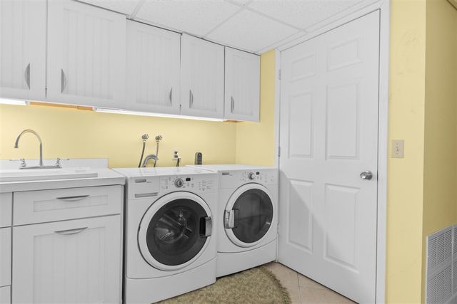 6134 Parview Drive, Grand Rapids, MI 49546