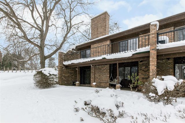 6134 Parview Drive, Grand Rapids, MI 49546