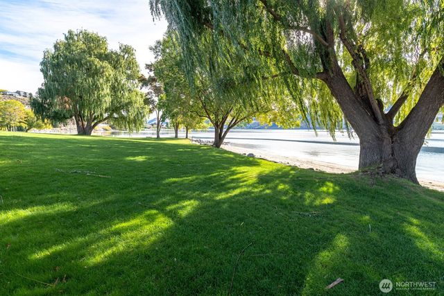 217 San Remo Lane, Chelan, WA 98816