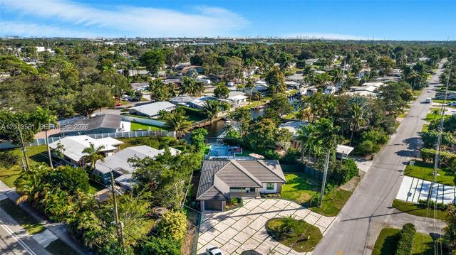 2406 Gulfstream Ln, Fort Lauderdale, FL 33312