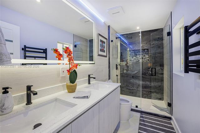 2406 Gulfstream Ln, Fort Lauderdale, FL 33312